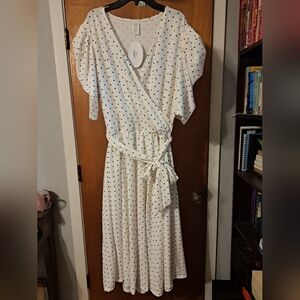 Boutique Plus White w/ black dot dress